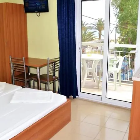 Zorbas Sand Aparthotel